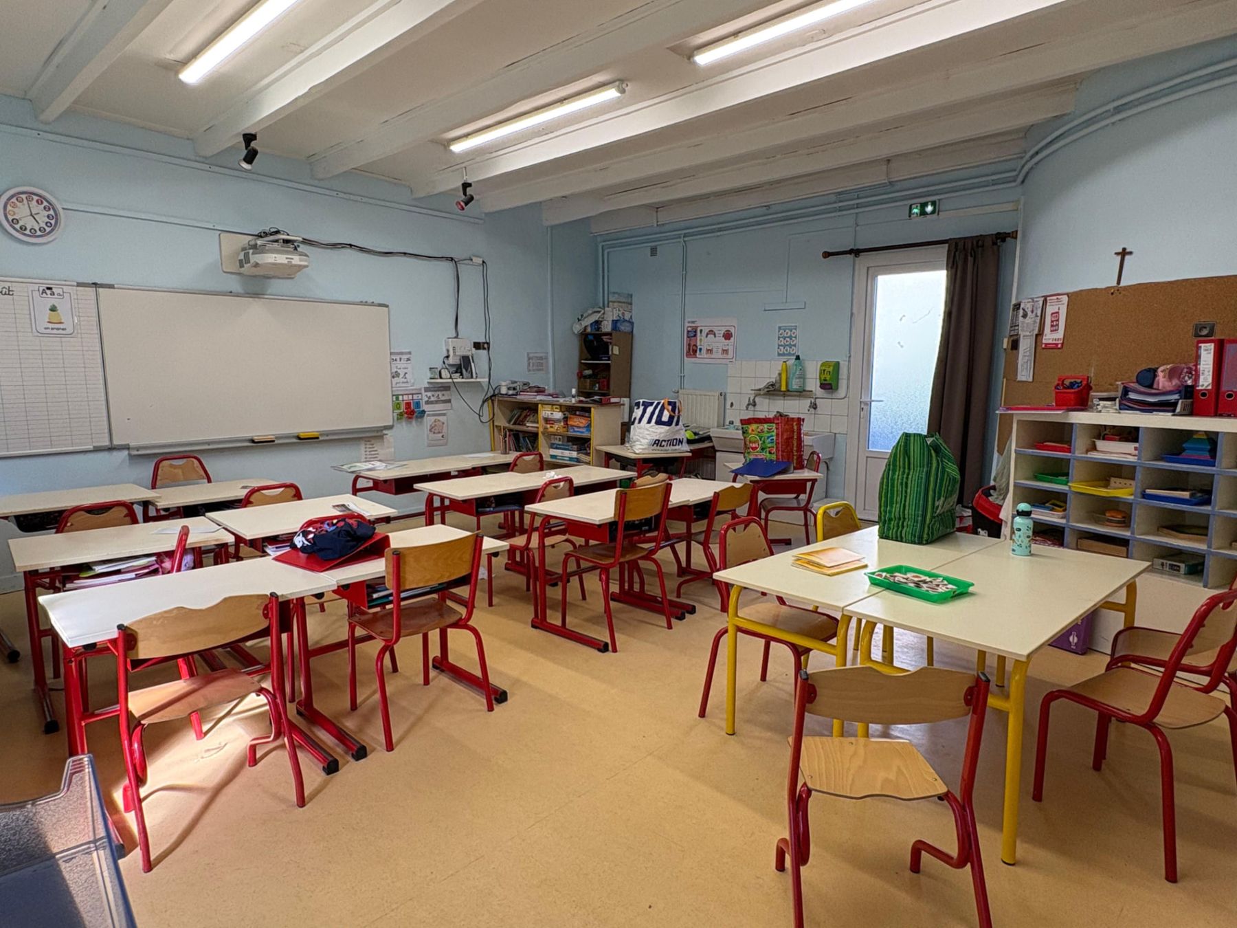 Classe élémentaire lumineuse et organisée